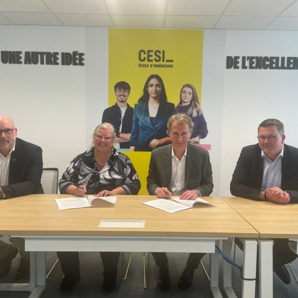 Signature d’un partenariat entre CESI et l’UQO