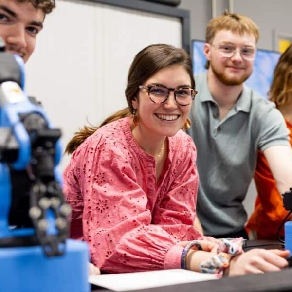 Webinaire CESI | La filière industrie : la réponse à vos enjeux de recrutement