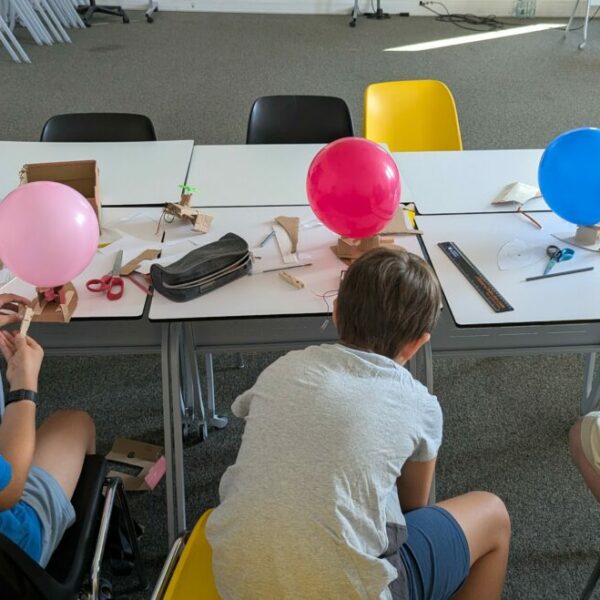 Les Apprentis Curieux : des stages scientifiques au coeur de nos campus